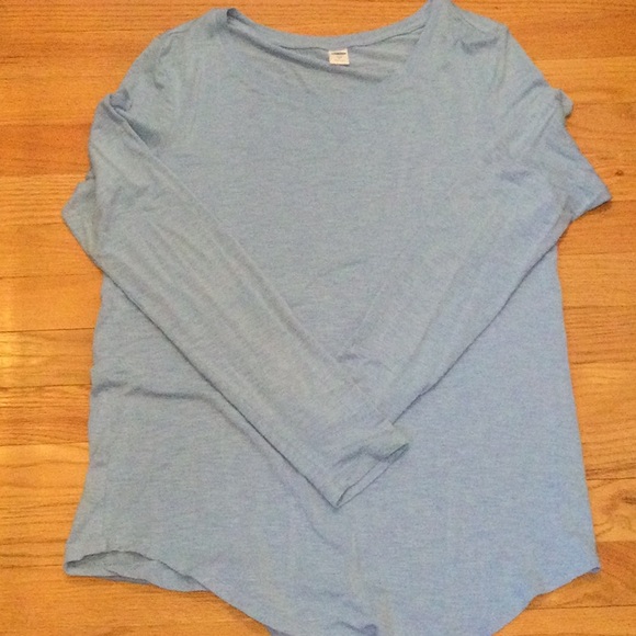 Old Navy Tops - 4/$12 Old Navy Luxe top